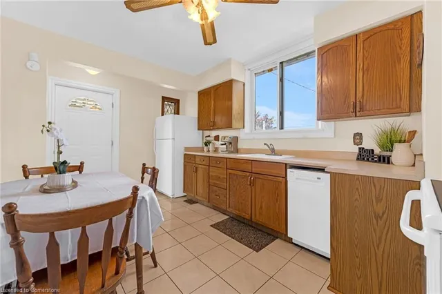 Additional image 10 of 155 Walter Ave