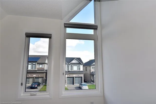 Additional image 31 of 28 Fairey Cres