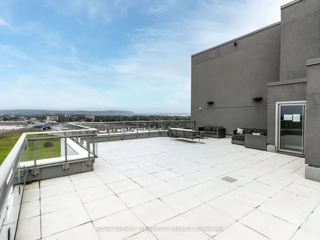 Additional image 31 of 716 Main St Unit 801