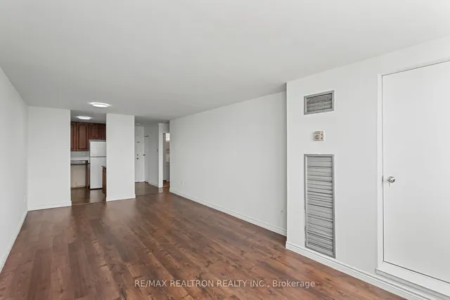 Additional image 18 of 10 Tapscott Rd Unit 1110