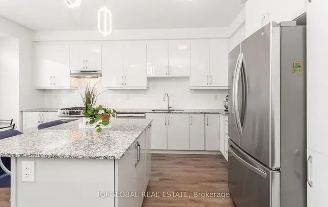 Additional image 14 of 1736 Thames Circ