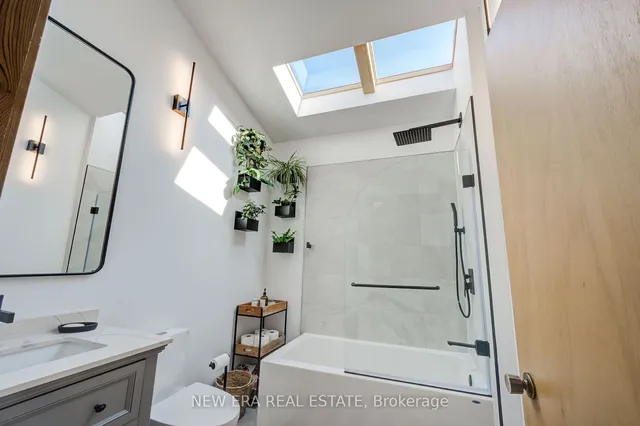 Additional image 28 of 380 Parkside Dr