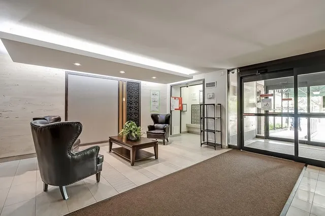 Additional image 3 of 1425 GHENT Ave Unit 901