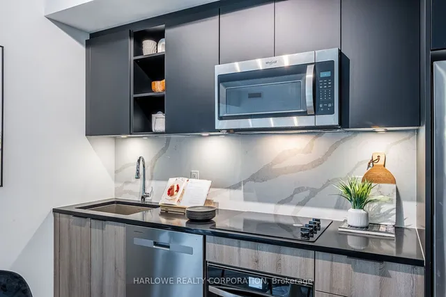 Additional image 15 of 543 Richmond St Unit 713