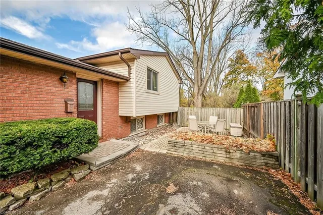 Additional image 32 of 54 Little John Rd