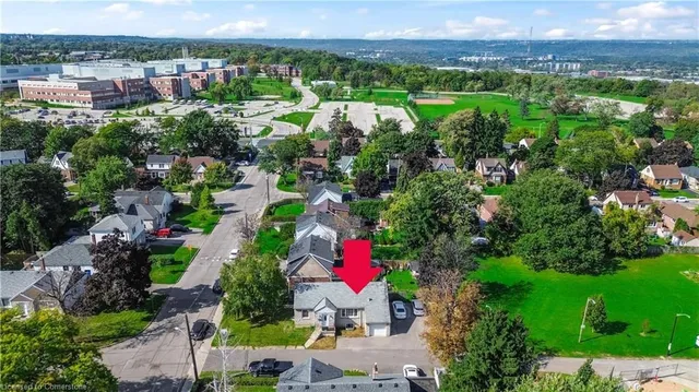 Additional image 46 of 136 Brantdale Ave