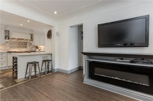 Additional image 15 of 1041 Plains View Ave