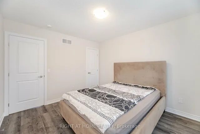 Additional image 21 of 19 Picardy Dr Unit 44