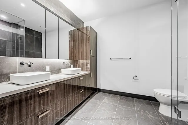 Additional image 20 of 455 Wellington St Unit 708