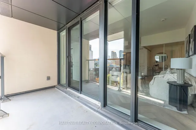 Additional image 37 of 543 Richmond St Unit 713