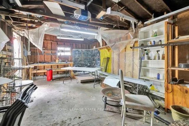 Additional image 27 of 304 Emerald St