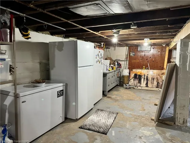 Additional image 22 of 37 Houghton Ave