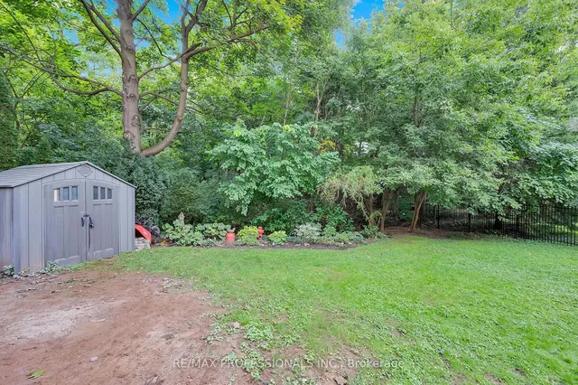 Additional image 36 of 80 Townsend Ave