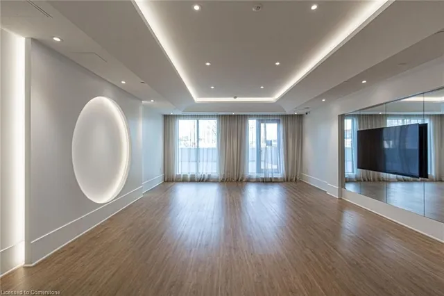 Additional image 37 of 2007 James St Unit 1307