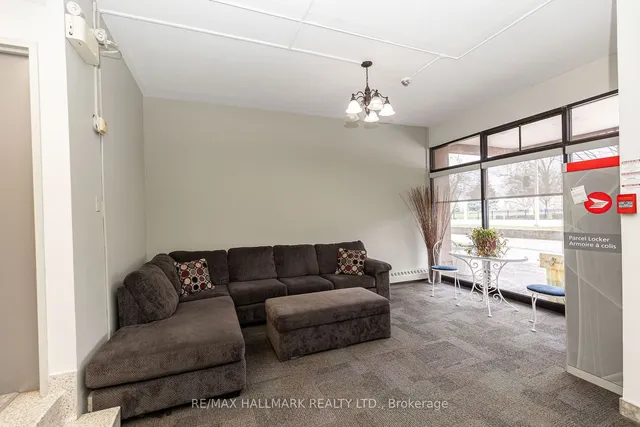 Additional image 27 of 1950 Main St Unit 607