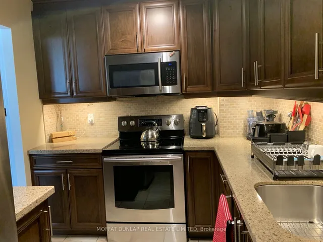 Additional image 5 of 151 La Rose Ave Unit 909