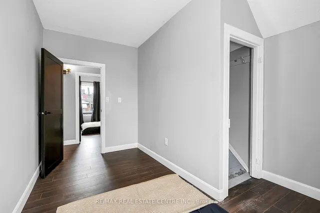 Additional image 27 of 14 Keith St