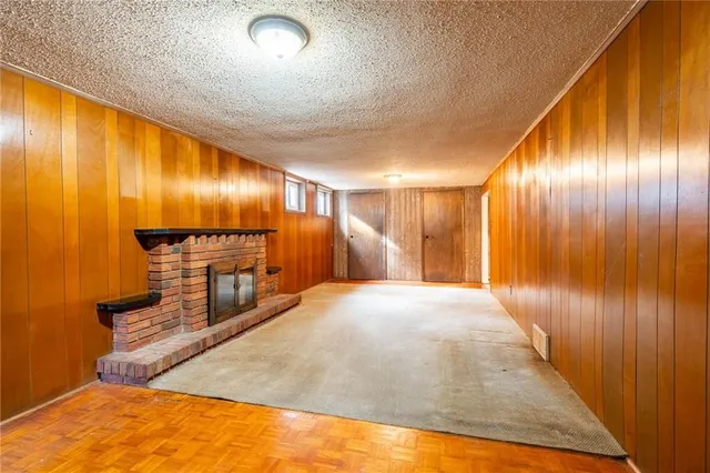 Additional image 33 of 555 LETITIA Crt