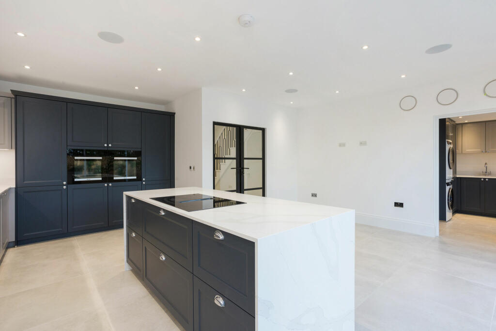 Additional image 8 of Moreton End Lane, Harpenden, AL5