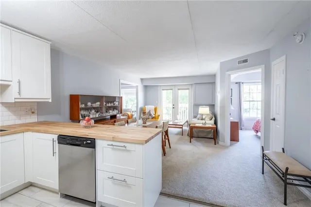 Additional image 4 of 4003 KILMER Dr Unit 303