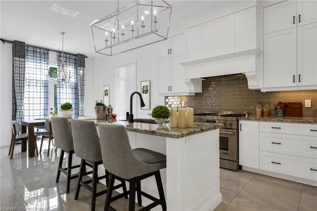 Additional image 9 of 18 Legacy Lane