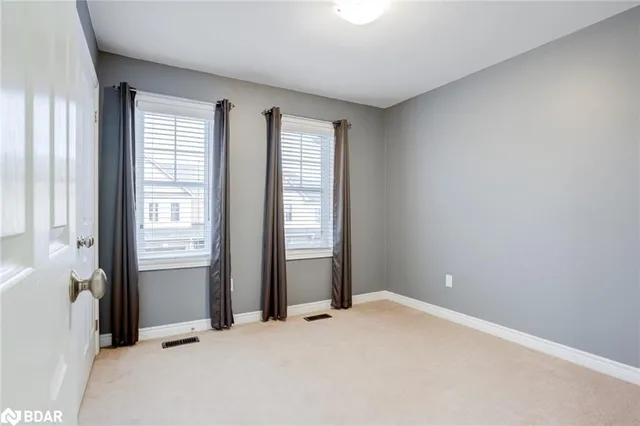 Additional image 25 of 10 Pumpkin Pass Unit 6