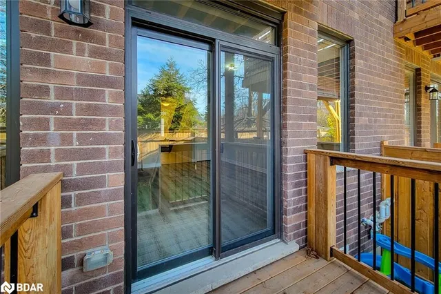 Additional image 20 of 445 Ontario Street South St Unit 2