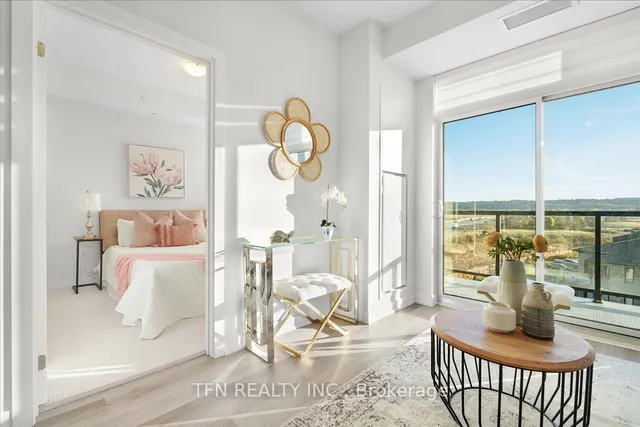 Additional image 9 of 600 North Service Rd Unit 522