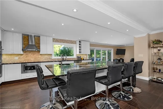 Additional image 7 of 6739 FIFTH Line