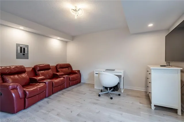 Additional image 11 of 384 Limeridge Rd Unit 11