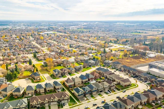 Additional image 40 of 71 Chamomile Dr