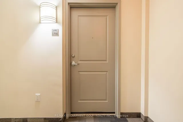 Additional image 6 of 90 Charlton Ave Unit 806