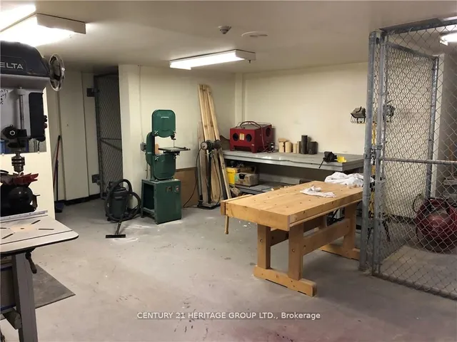 Additional image 22 of 1415 Ghent Ave Unit 402