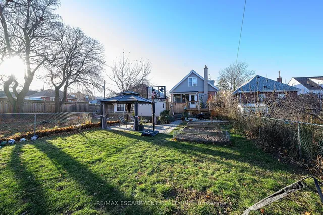 Additional image 36 of 85 Barons Ave