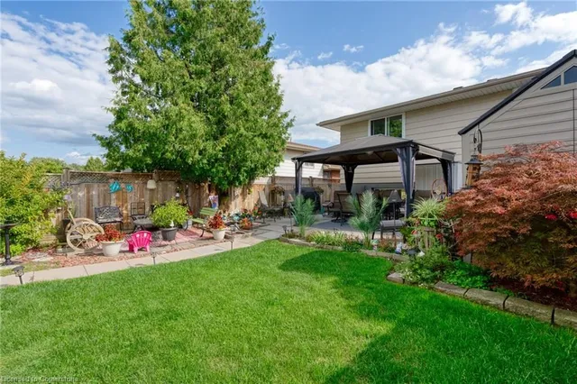 Additional image 18 of 53 Anna Capri Dr