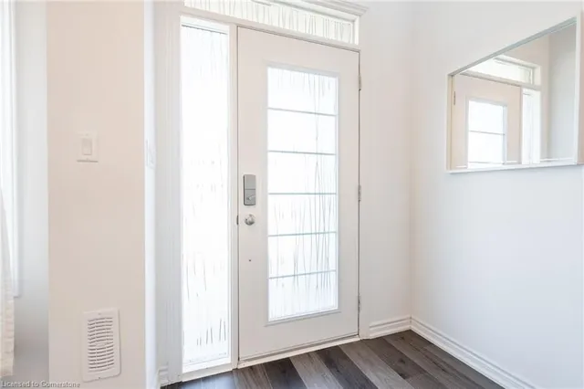 Additional image 7 of 61 Soho Street St Unit 68