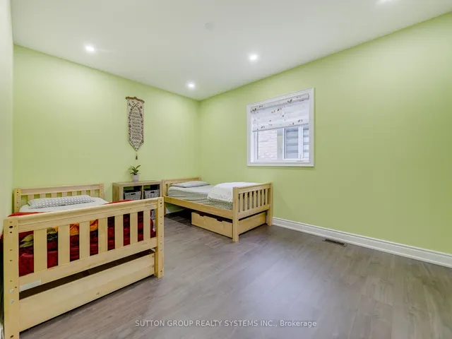 Additional image 35 of 1527 Mendelson Hts