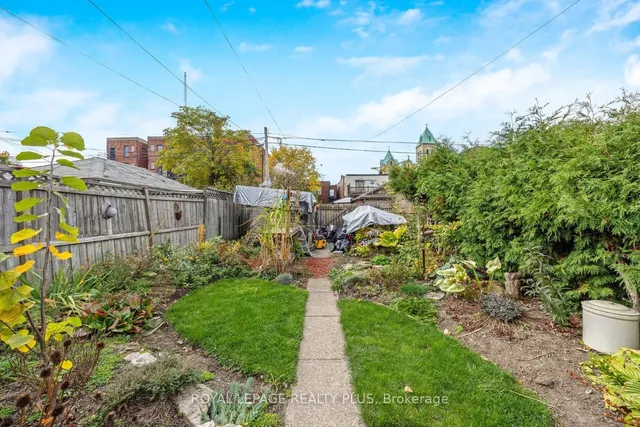 Additional image 28 of 16 Case St