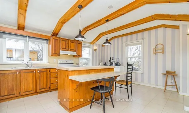 Additional image 8 of 9950 Britannia Rd