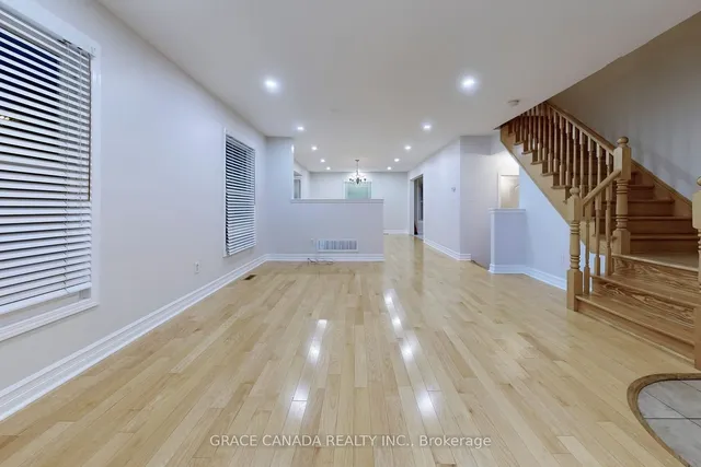 Additional image 4 of 2200 Irving St