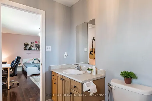 Additional image 25 of 64 Solsbury Cres