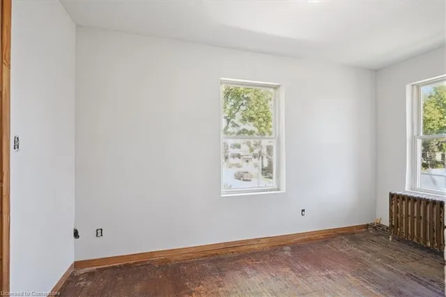 Additional image 34 of 76 Spadina Ave