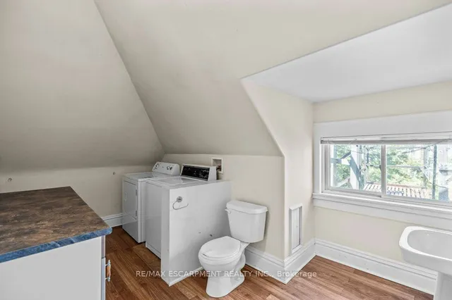 Additional image 33 of 15 Freeman Pl