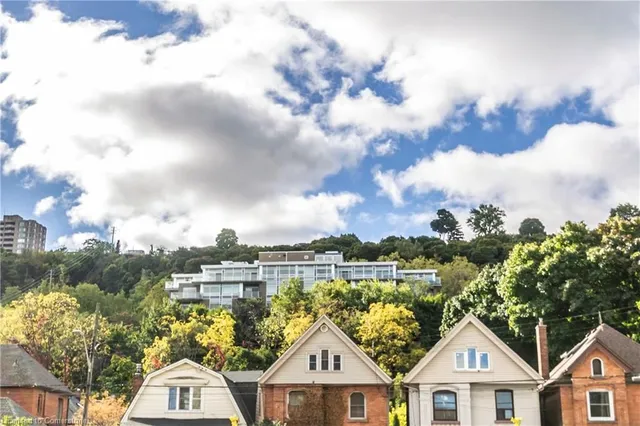 Additional image 39 of 479 Charlton Ave Unit 404