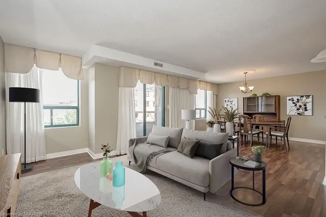 Additional image 4 of 8 Main St Unit 401