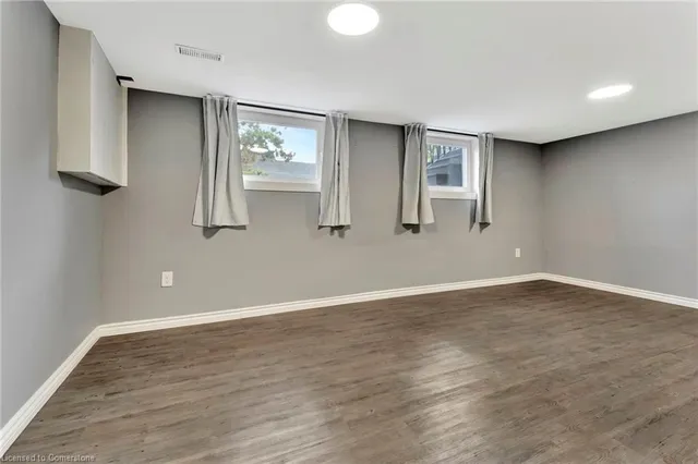 Additional image 29 of 306 Paling Ave