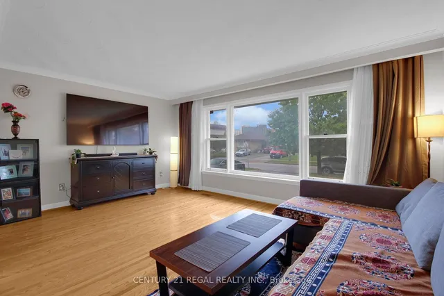 Additional image 5 of 63 Poynter Dr