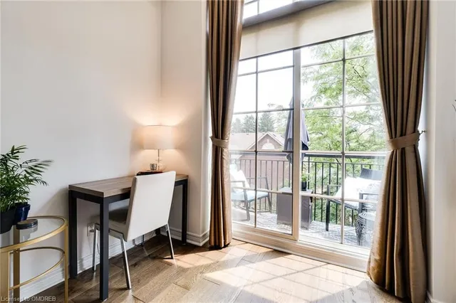 Additional image 5 of 262 Dundas St Unit 317