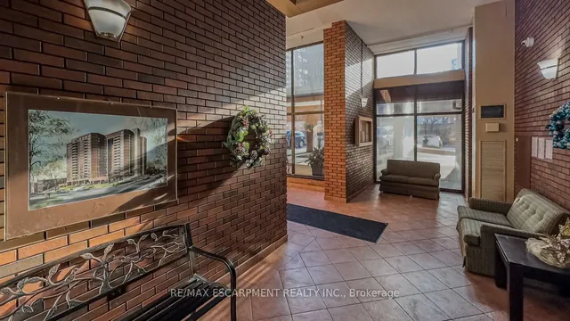 Additional image 5 of 222 Jackson St Unit 305