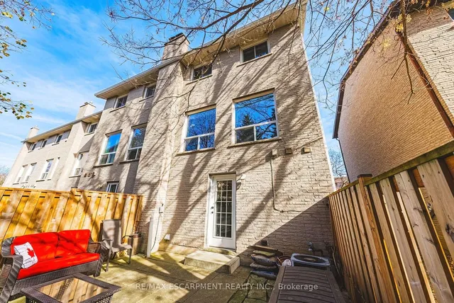 Additional image 35 of 1155 PARAMOUNT Dr Unit 26